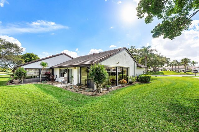 5574 Parkwalk Circle E, Boynton Beach, FL 33472