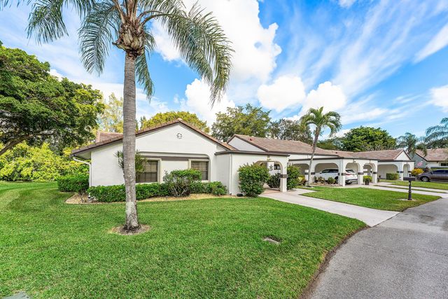 5574 Parkwalk Circle E, Boynton Beach, FL 33472