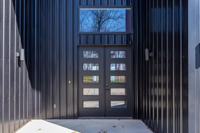 27600 S 563 Road, Monkey Island, OK 74331