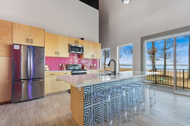 27600 S 563 Road, Monkey Island, OK 74331