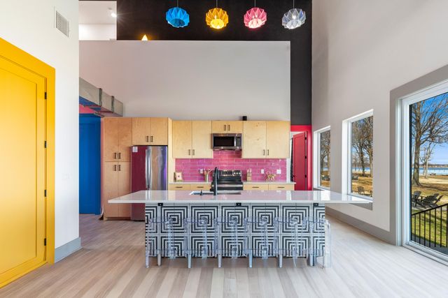 27600 S 563 Road, Monkey Island, OK 74331