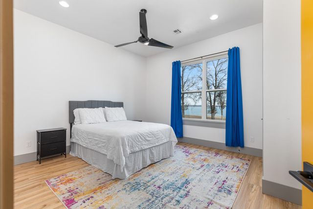 27600 S 563 Road, Monkey Island, OK 74331