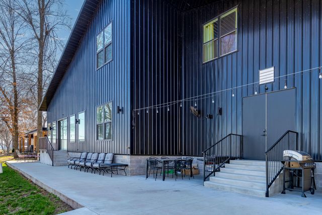 27600 S 563 Road, Monkey Island, OK 74331