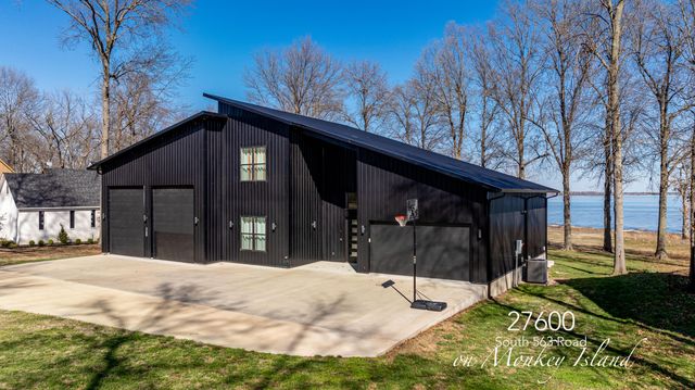 27600 S 563 Road, Monkey Island, OK 74331