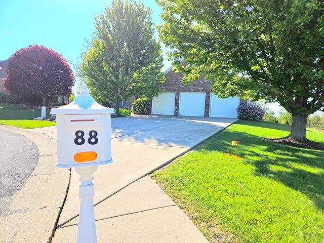88 Bergamo Court, Crown Point, IN 46307