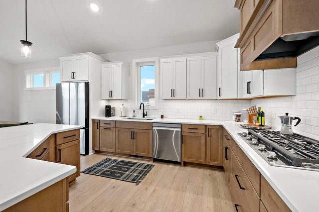 3299 Linden Avenue Court N, Lake Elmo, MN 55042