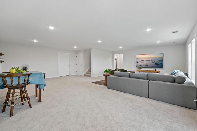3299 Linden Avenue Court N, Lake Elmo, MN 55042