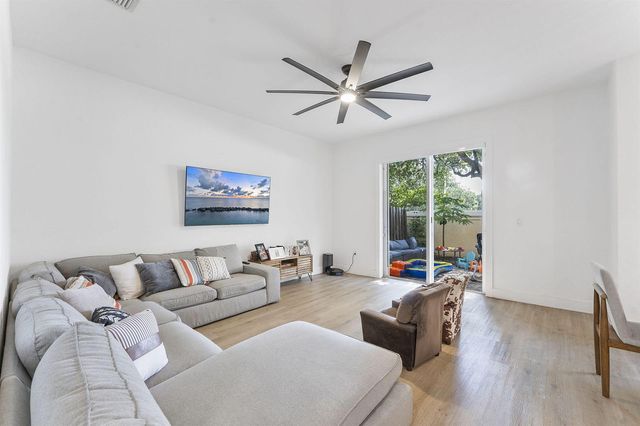 4414 MORGAN Lane, Davie, FL 33328