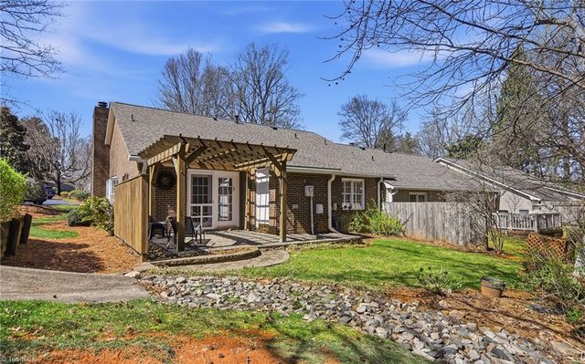 29 Brownstone Lane, Greensboro, NC 27410