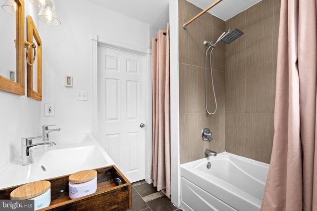 464 BROOKHURST AVE, Penn Valley, PA 19072