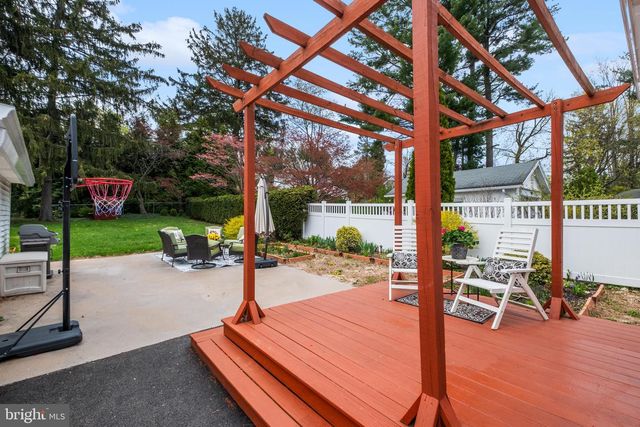 464 BROOKHURST AVE, Penn Valley, PA 19072