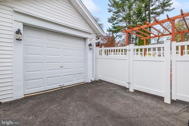 464 BROOKHURST AVE, Penn Valley, PA 19072