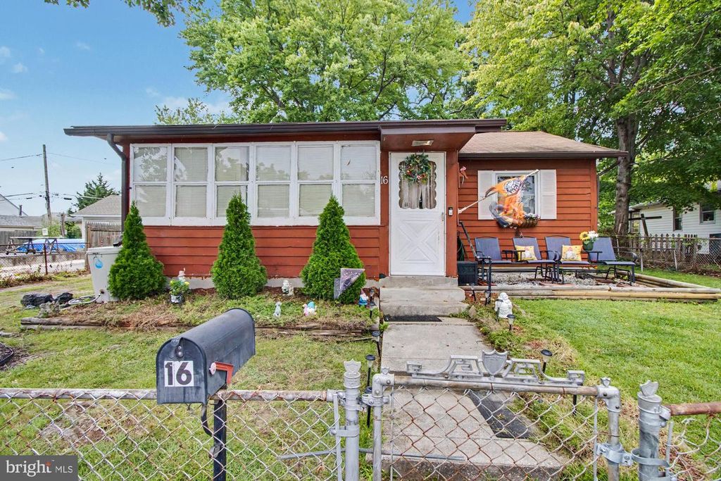 14 TORQUE WAY, Baltimore, MD 21220