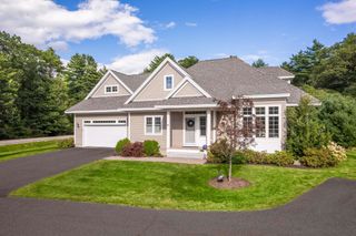 100 Shepards Cove Rd Unit B2, Kittery, ME 03904