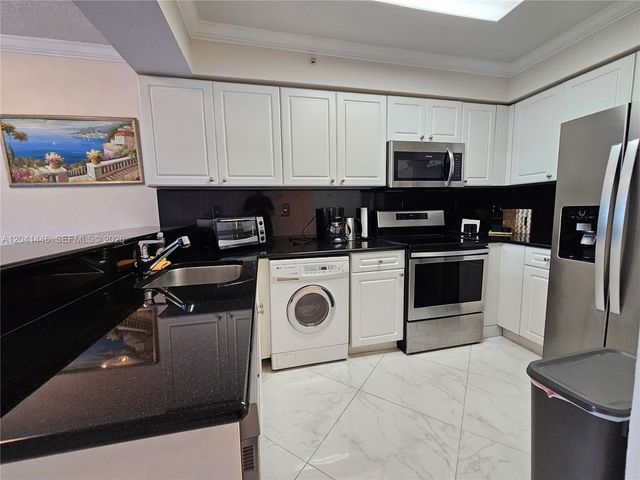 2501 S Ocean Drive 327, Hollywood, FL 33019