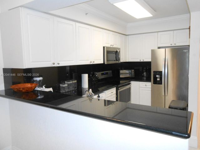 2501 S Ocean Drive 327, Hollywood, FL 33019
