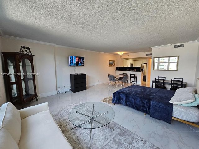 2501 S Ocean Drive 327, Hollywood, FL 33019