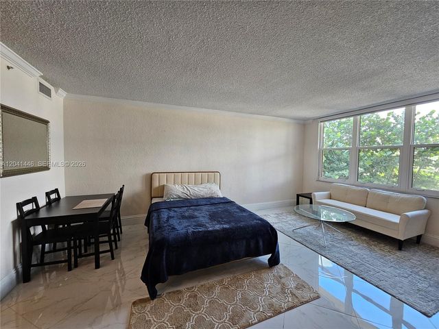 2501 S Ocean Drive 327, Hollywood, FL 33019
