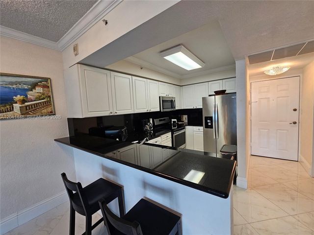 2501 S Ocean Drive 327, Hollywood, FL 33019