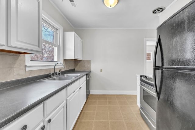 208 Inglewood Dr, Clarksville, TN 37040