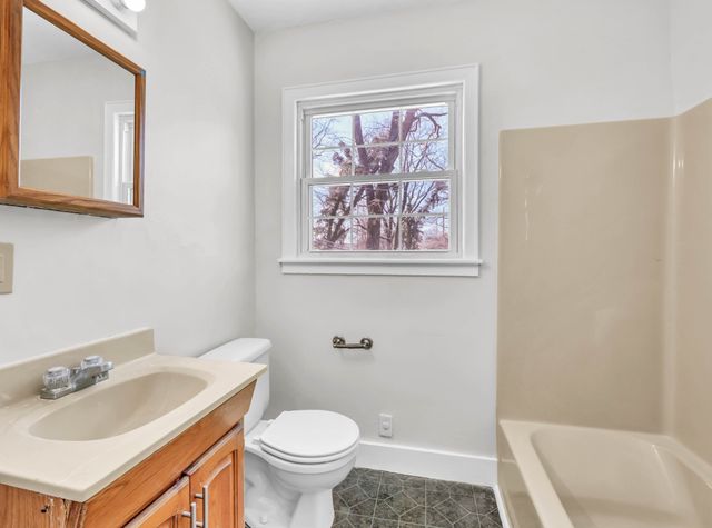 208 Inglewood Dr, Clarksville, TN 37040