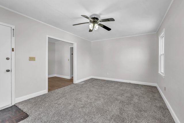 208 Inglewood Dr, Clarksville, TN 37040