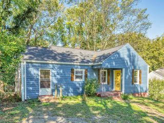 208 Inglewood Dr, Clarksville, TN 37040