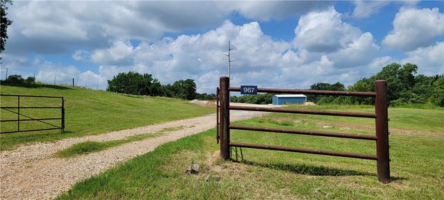967 Little Mississippi Cemetery Road, Franklin, TX 77856