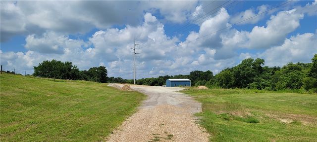 967 Little Mississippi Cemetery Road, Franklin, TX 77856