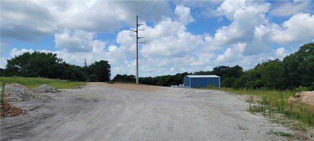 967 Little Mississippi Cemetery Road, Franklin, TX 77856