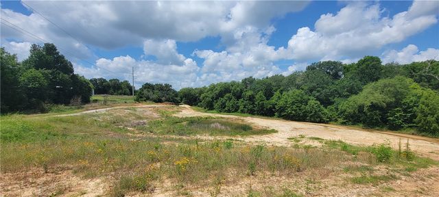 967 Little Mississippi Cemetery Road, Franklin, TX 77856