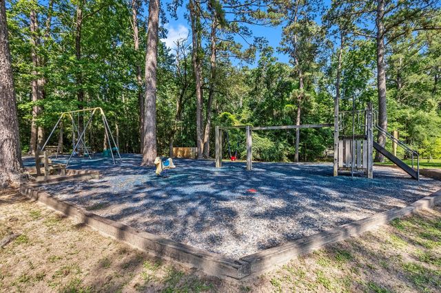 61 Sunny Hill Drive, Coldspring, TX 77331
