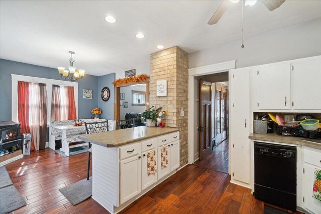 517 Shelley DRIVE, Racine, WI 53405
