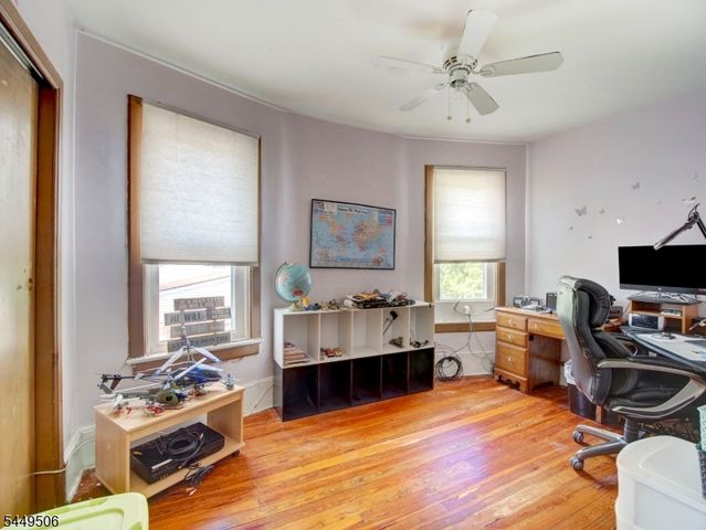 38 S 23Rd St, Kenilworth Boro, NJ 07033
