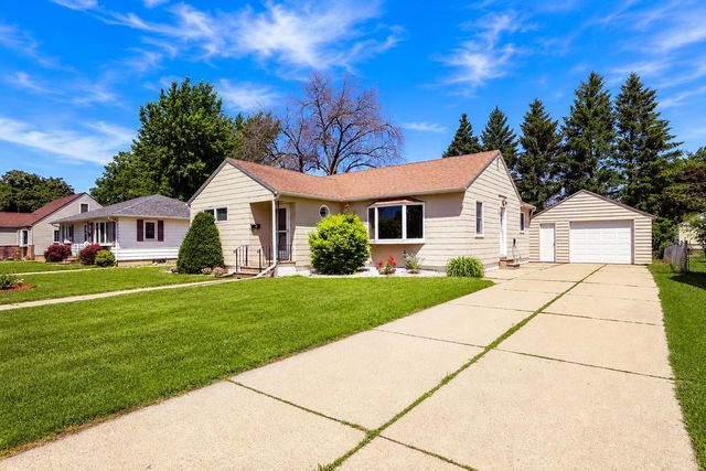 2007 2nd Avenue SE, Austin, MN 55912