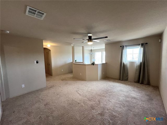 1057 Clarkston Drive, Seguin, TX 78155