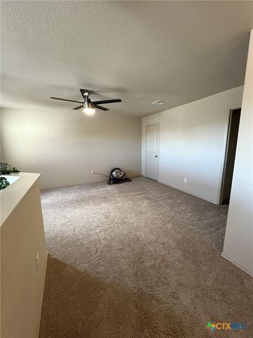 1057 Clarkston Drive, Seguin, TX 78155