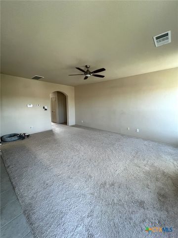1057 Clarkston Drive, Seguin, TX 78155