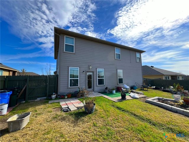 1057 Clarkston Drive, Seguin, TX 78155