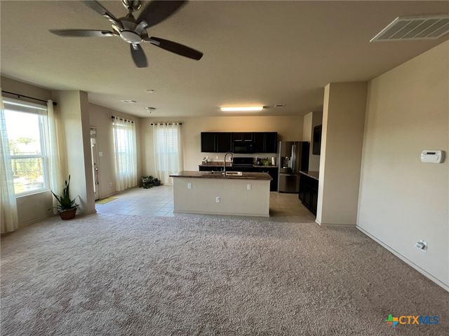 1057 Clarkston Drive, Seguin, TX 78155