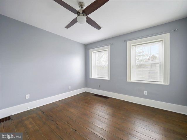 6748 SHOESTRING HILL RD, Waynesboro, PA 17268