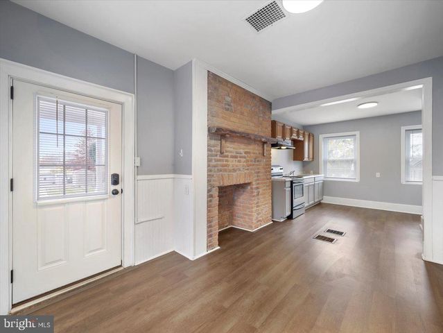 6748 SHOESTRING HILL RD, Waynesboro, PA 17268