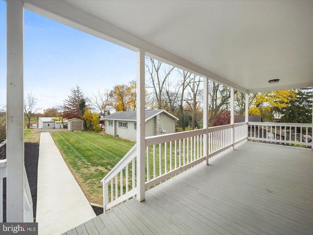 6748 SHOESTRING HILL RD, Waynesboro, PA 17268