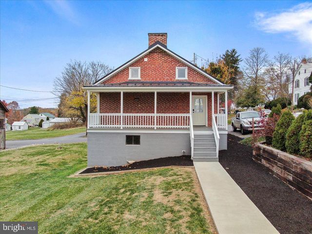 6748 SHOESTRING HILL RD, Waynesboro, PA 17268