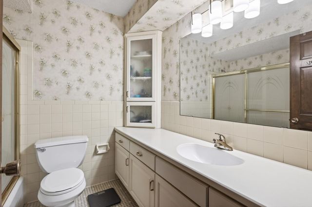 3308 E 125th Street, Burnsville, MN 55337