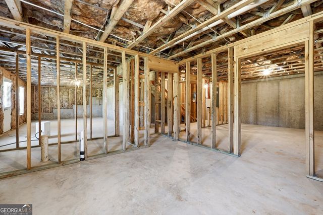 206 Freshwater Court, Lagrange, GA 30241