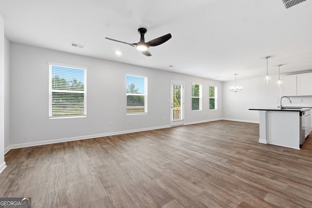 206 Freshwater Court, Lagrange, GA 30241