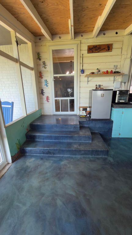 Image 2 of property listing at 1802 S Concho Drive, San Angelo, TX 76904