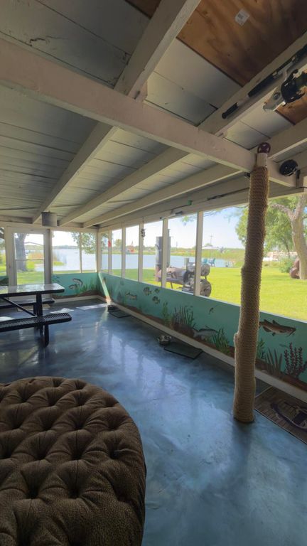 Image 4 of property listing at 1802 S Concho Drive, San Angelo, TX 76904