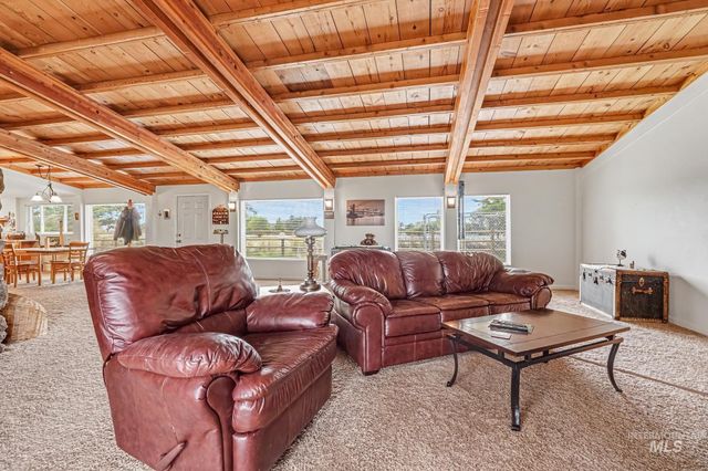 7420 E Lewis Lane, Nampa, ID 83686
